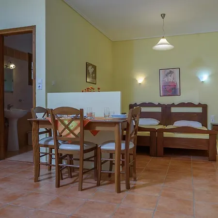 Holiday home Leonidas *