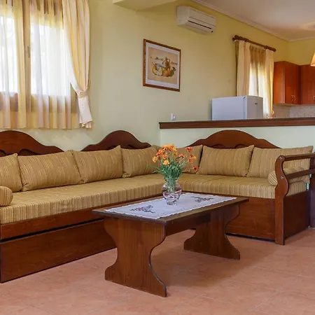 Leonidas Holiday home *