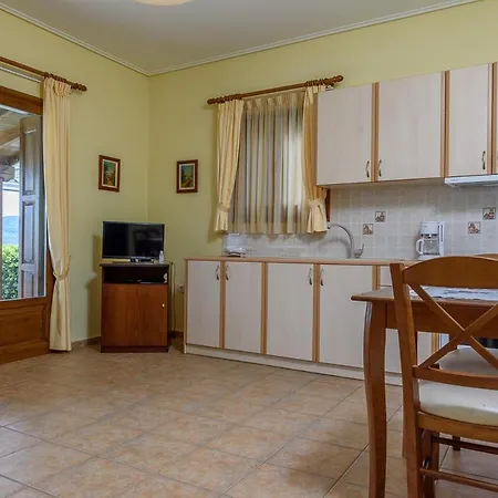 Holiday home Leonidas Xinovrisi