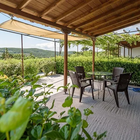 Ferienhaus Leonidas *