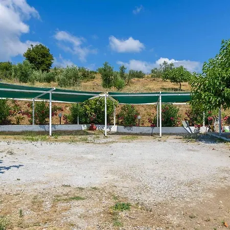 Leonidas Holiday home